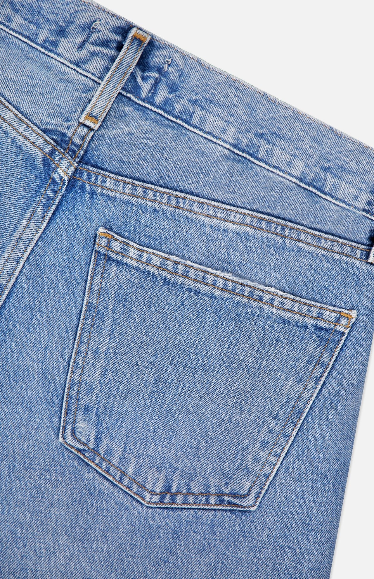 Low Rise Loose Jeans - Image 4