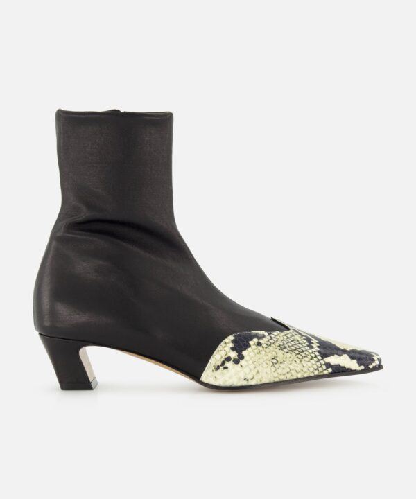 Nevada Ankle Stretch Boot in Python