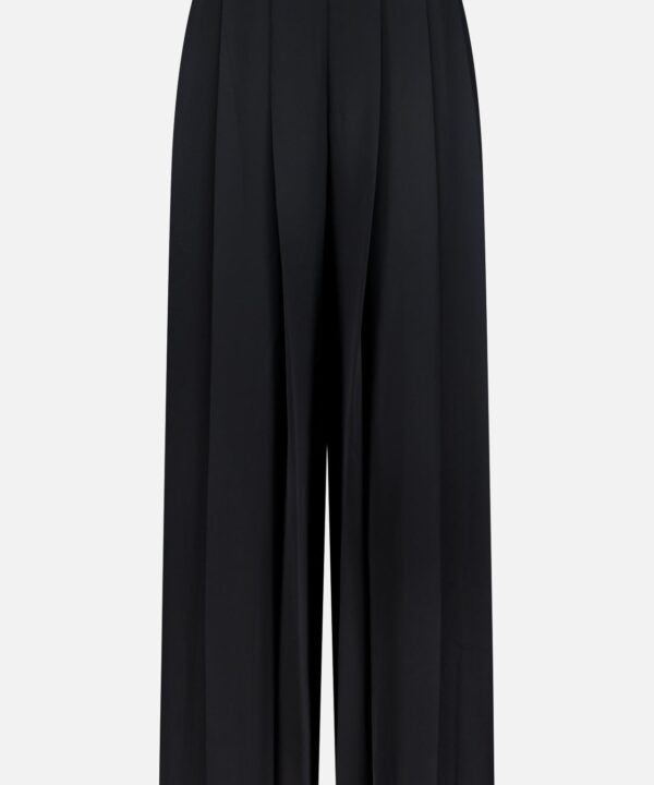 Novalynn Cropped Pleated Pant