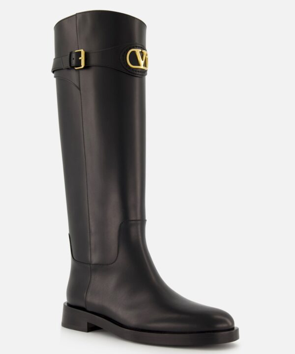Alternative view of VLogo Signature Boot